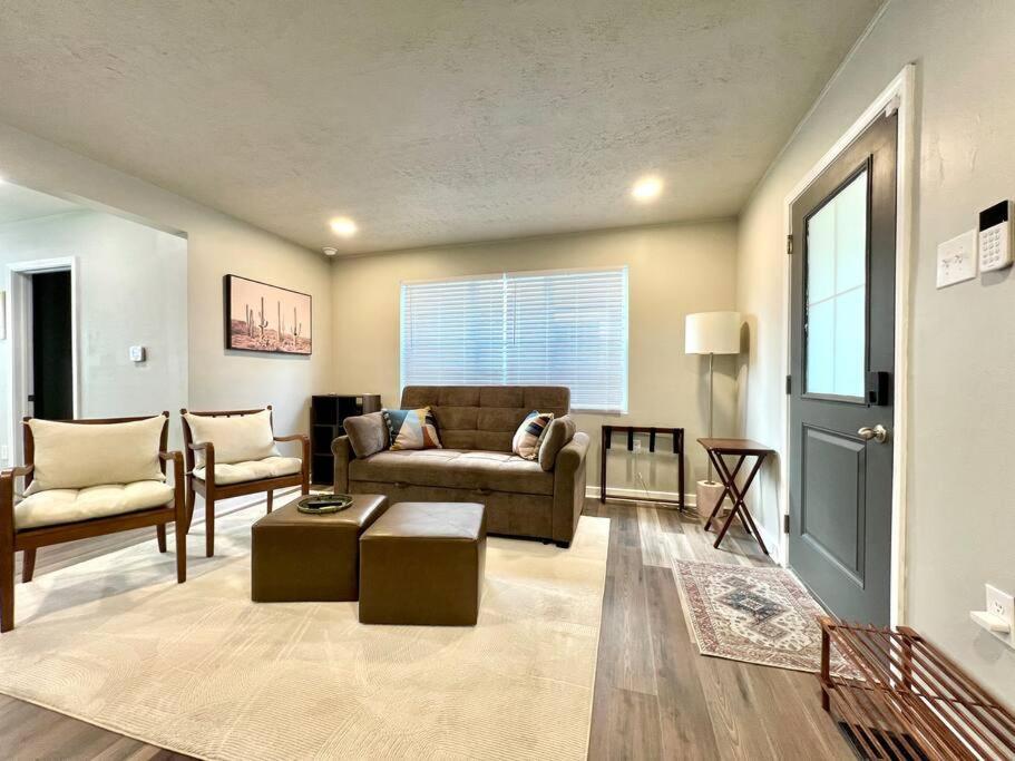 Modern Style Home Near Dt Indy & Major Attractions Indianapolis Exterior photo